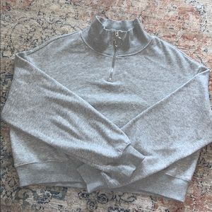 H&M Cropped Sweatshirt